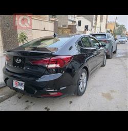 هیۆندای ئەلەنترا